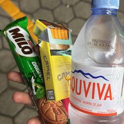 Pack de supervivencia para el tren (2.5€ xd)