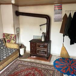 Dans le salon de Rıfat