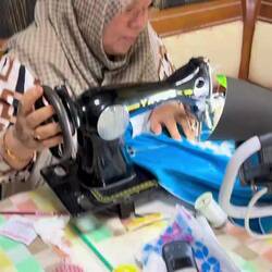 Dans le café à Beypazarı les travaux de couture sont de haute volée !
