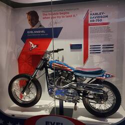Moped von Evel Knievel.