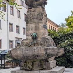 Skatbrunnen