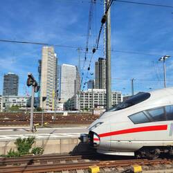 Anfahrt über Frankfurt. 🙄
