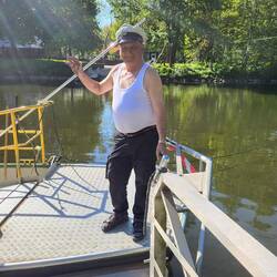 Fregattenkapitän Gabriel begrüßt uns mit "Ahoi - willkommen an Bord".