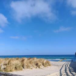 Vor 08.00 Uhr am Strand
