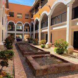 Hotel grounds 🏨