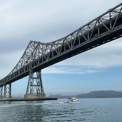 Slack Time passing under the Richmond Bridge