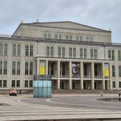 Die Oper.