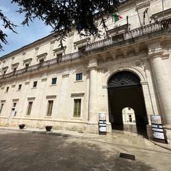 Palazzo Ducale an der Piazza Roma