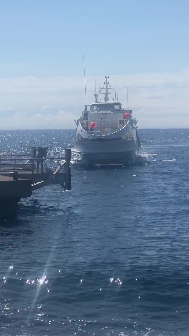 Drei schaukelige Stunden ab Stromboli und dann den Regionale via Messina nach Catania