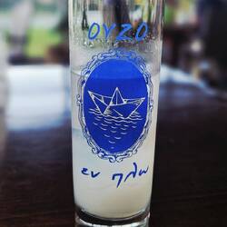 und zum Abschluss einen Ouzo
