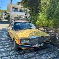 Alter Benz! Sie sind hier in Albanien allgegenwärtig!