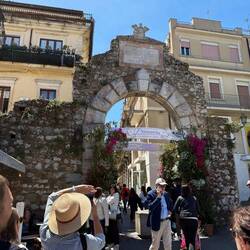 Taormina nas je preprosto OČARALA, dan ali dva bi zadostovala....