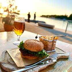 En attendant le coucher de soleil, je fais des photos pour illustrer la carte du resto 😀