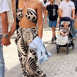 Bei 29 Grad kann man sich in einem solchen Outfit schon zeigen- sofern man die Figur dazu hat.