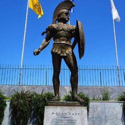 Leonidas. Das war der Held der ganzen Story hier...