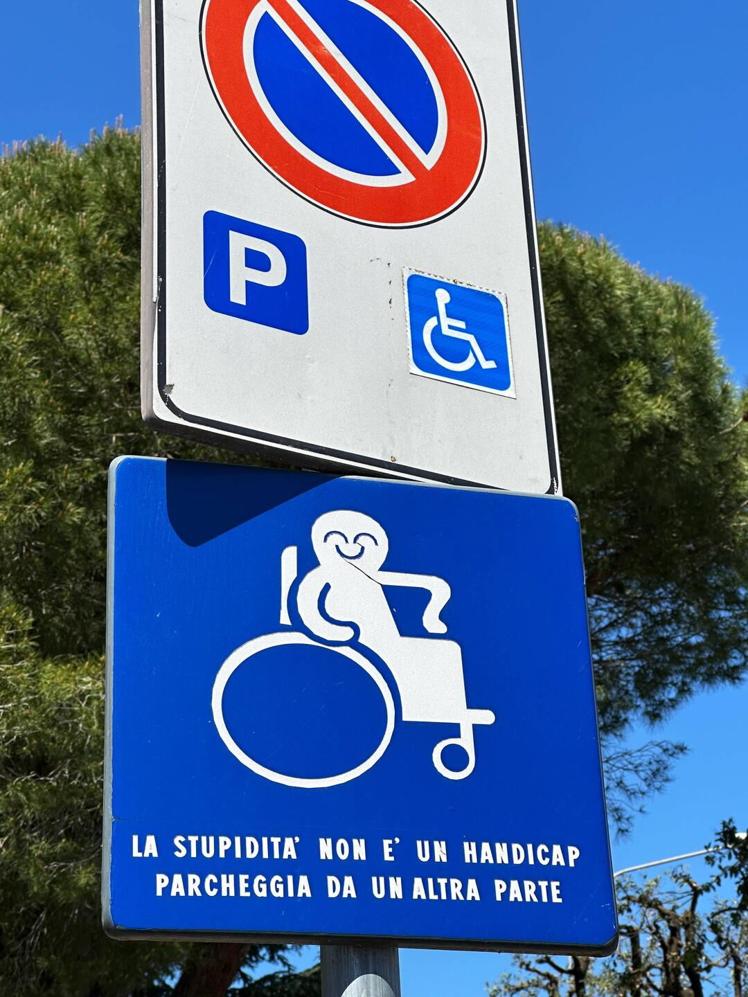 Nettes Schild