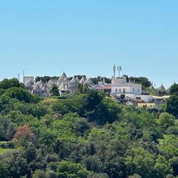 Zoom auf Trullis vom Villa Communale "Guiseppe Garibaldi"