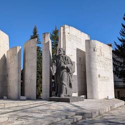 Paissi-Hilendarski-Denkmal