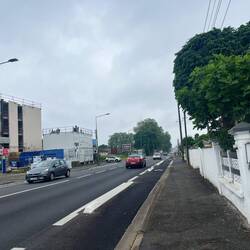 Not the most scenic part of Pau