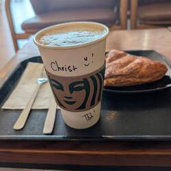 Abkühlen bei Starbucks 😂