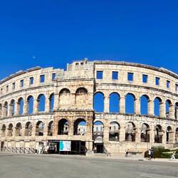 Impressionnant amphithéâtre romain du 1er siècle