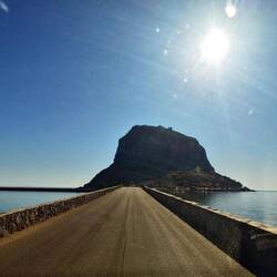 Die haben die Burg auf diesen hügel gebaut