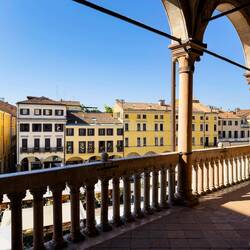 View from the Piazza delle Erbe portico-loggia ... Palazzo della Ragione — Padova, Italy.