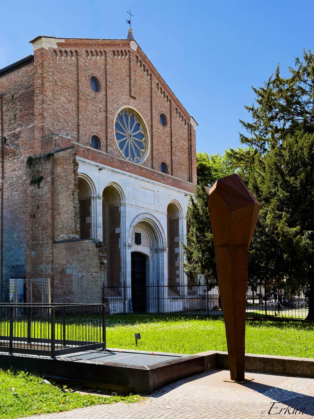 Chiesa degli Eremitani — Padova, Italy.