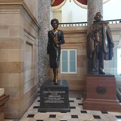 Für Arkansas eine Menchenrechtlerin und Journalistin.