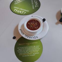 Was haben Präsidenten gegessen, Garfield hat Eichhörnchen Suppe geliebt.