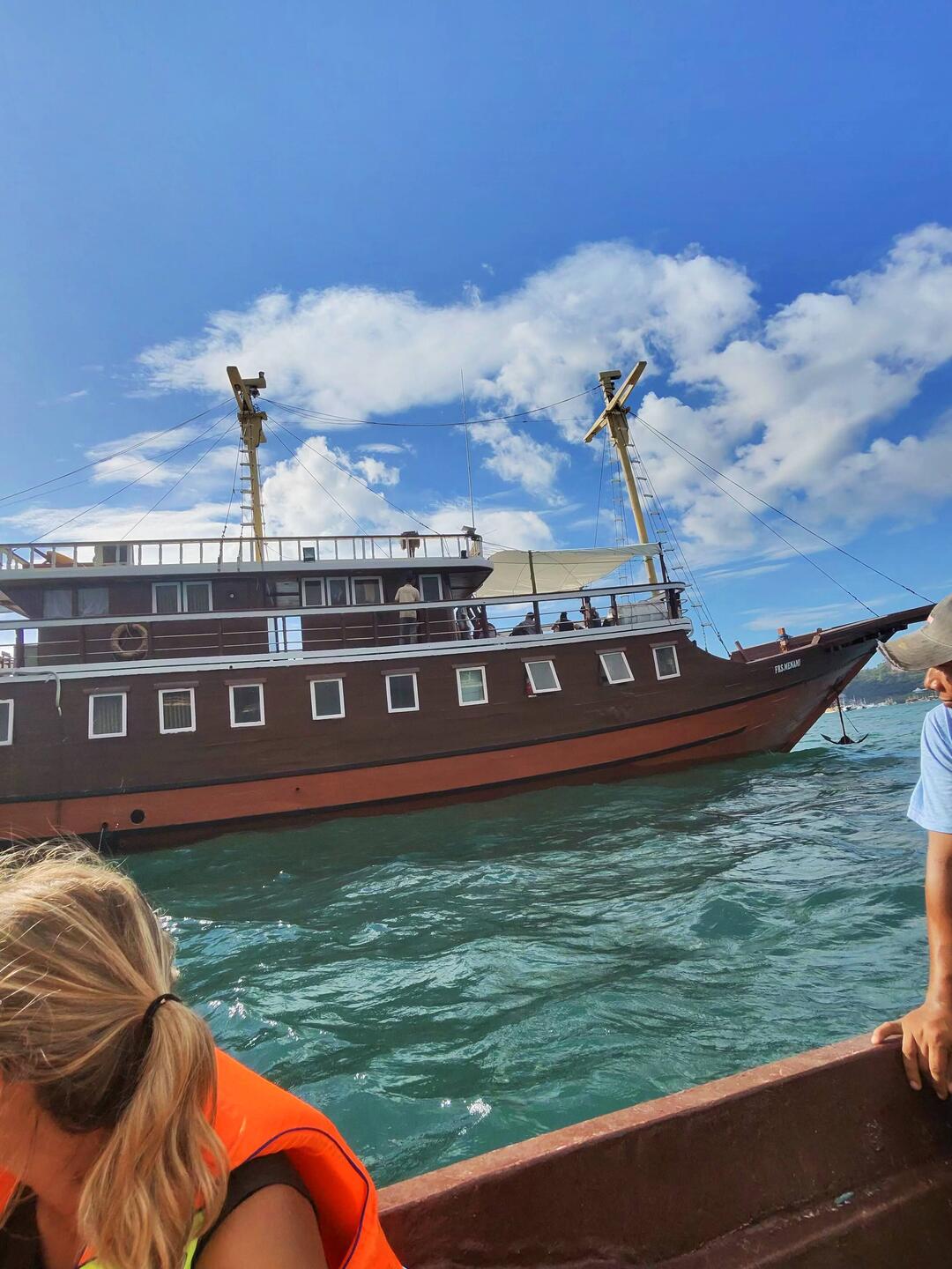 Menami boat