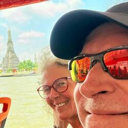 Sur le Chao Praya devant le Wat Arun