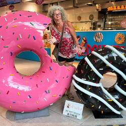 Un petit donut ? 🍩 😛