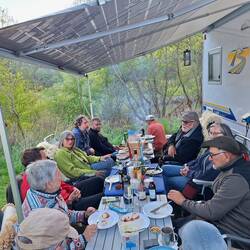 Unser illustrer Potluck 🥩🍖🥔🥗