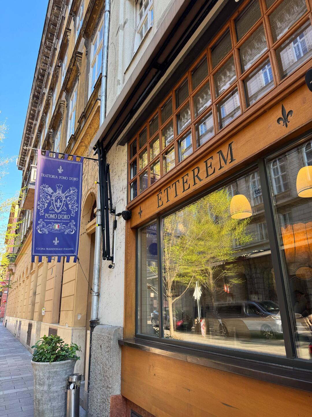 Trattoria Pomo D'Oo und nebenan Osteria