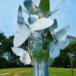 Und weitere Kunst im Park