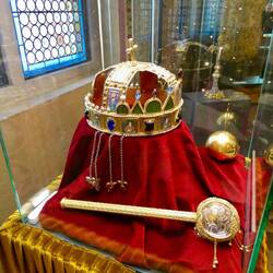 Replica Crown Jewels