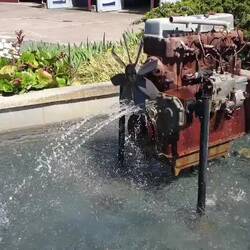 Fährt mit Wasser(stoff)