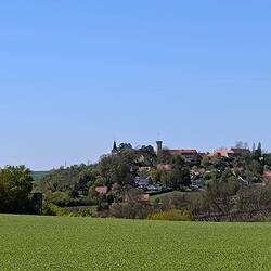 Blick zum ehemaligen Kloster Zscheiplitz