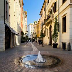 A water feature on Via San Fermo — Padova, Italy.