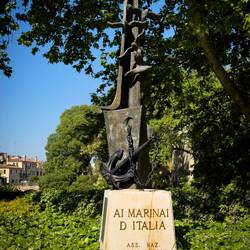 Memorial to Italian sailors ... near our apartment — Padova, Italy.