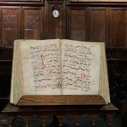 Der Organist musste oft Blättern bei der Riesenschrift