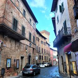 Lucignano - via Rosini