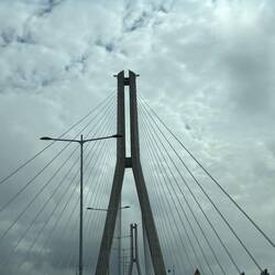 Die Hafen-Brücke von Busan.