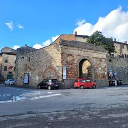 Lucignano - Porta San Giovanni