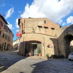 Lucignano - Porta San Giovanni