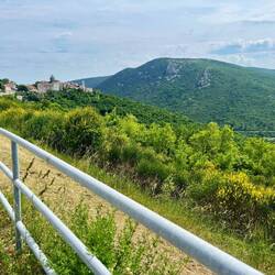 Que pensez-vous de ce joli petit village ? …