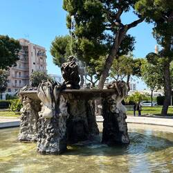 Am Octopus-Brunnen