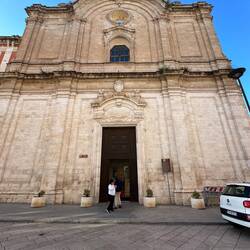 Und auch hier eine Franz von Assisi Kirche