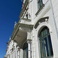 Das Gericht ist im Jugendstil gebaut.
